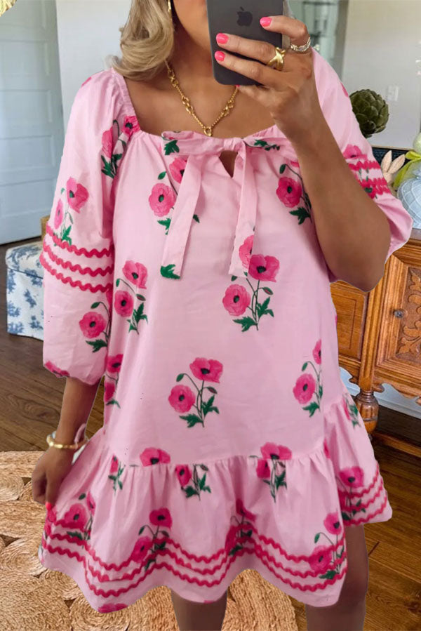 Floral Scallop Trim Puff Sleeve Dress
